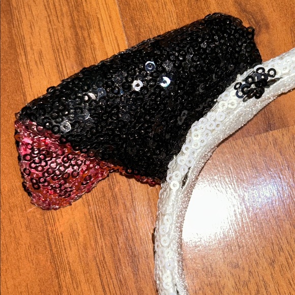 NWOT Tokyo Disney 101 Dalmatians Sequin Ears Headband main image 10